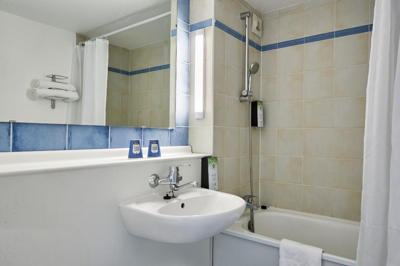 Kyriad Tarbes Bastillac Ngoại thất bức ảnh